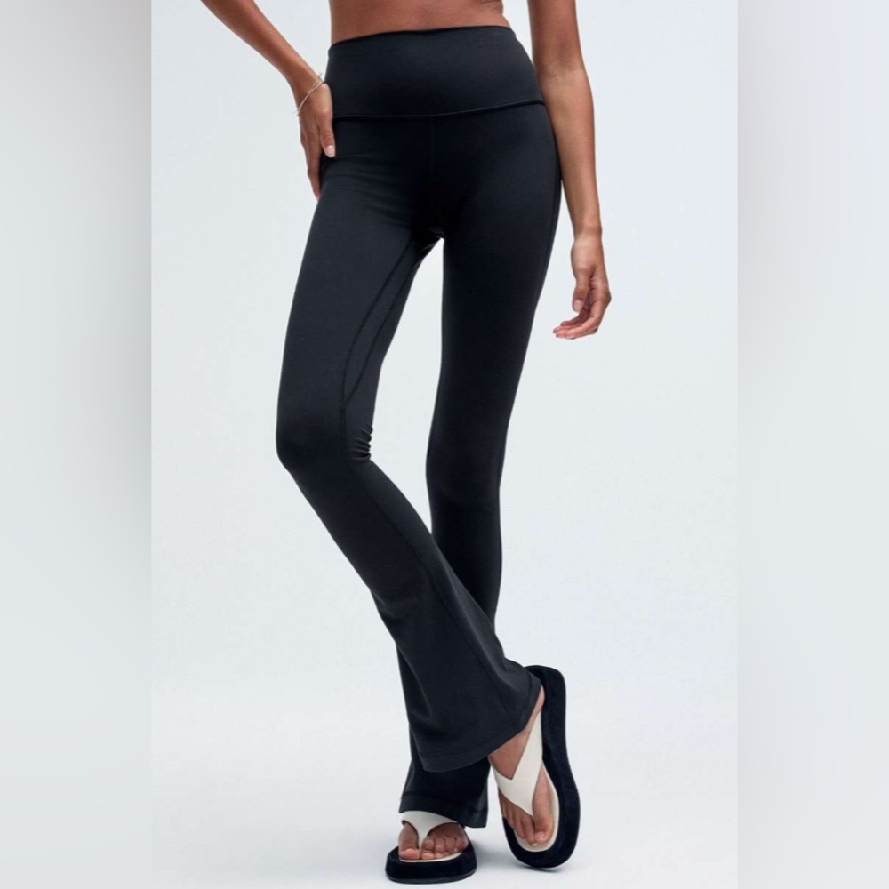 Sold - do not buy NWT Lululemon Align Mini-Flare Pant *Tall Black size 8 - Picture 3 of 4
